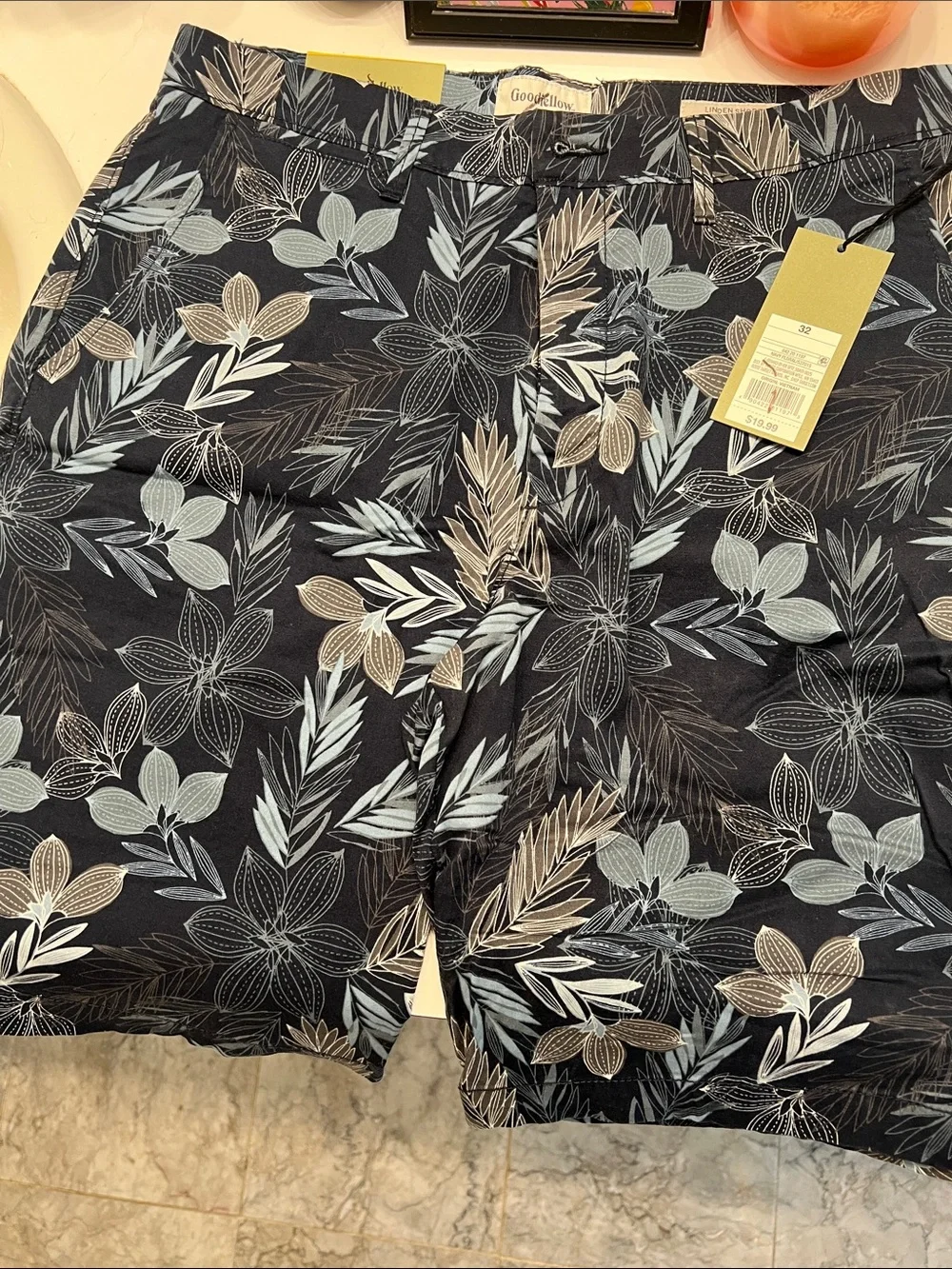 Goodfellow & Co Black Floral Leaf Print Hybrid Shorts